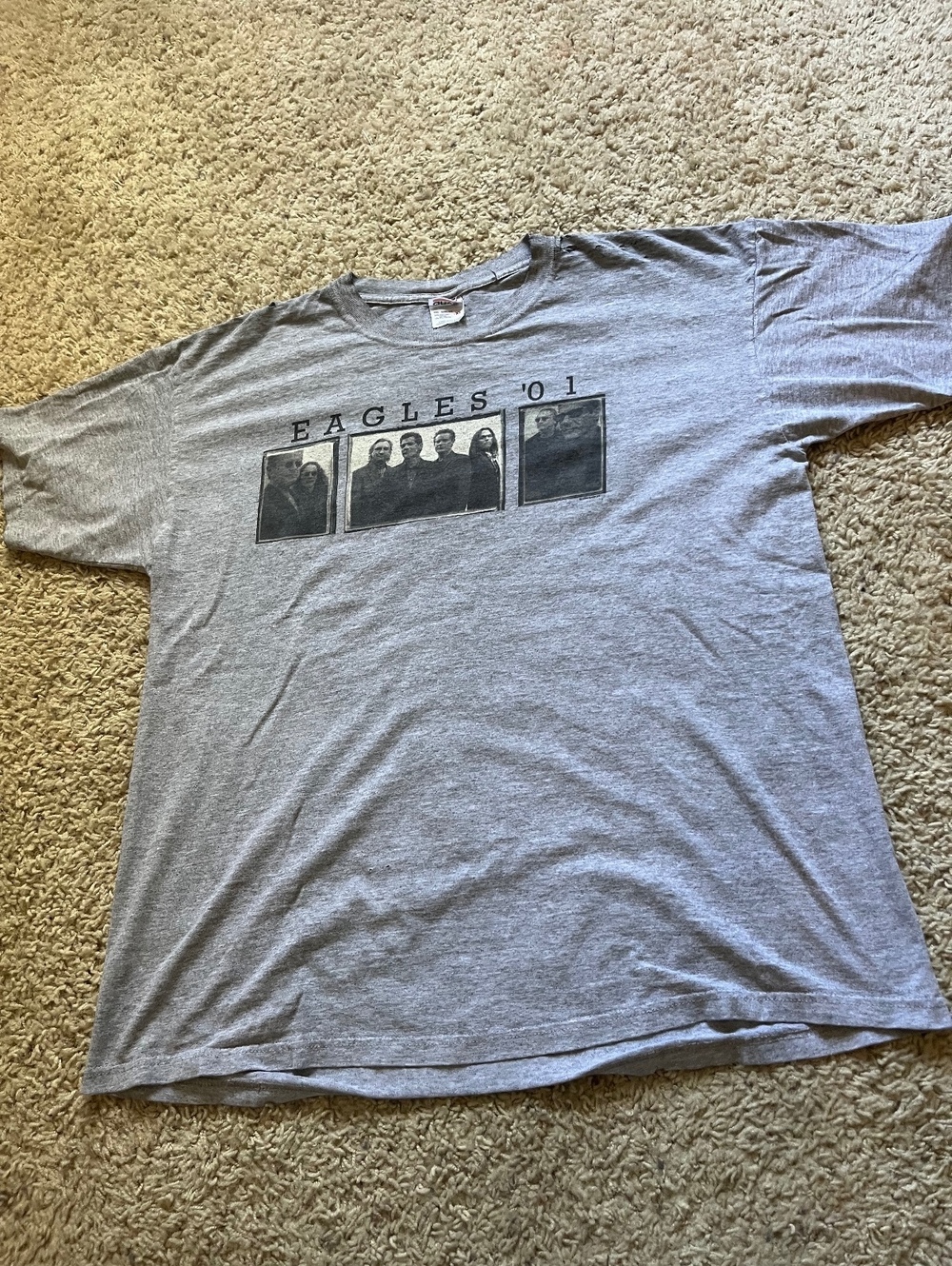 The Eagles VTG 2001 Mile High Field Distressed Concert Tee XL